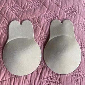 No-Show Sticky Boobs